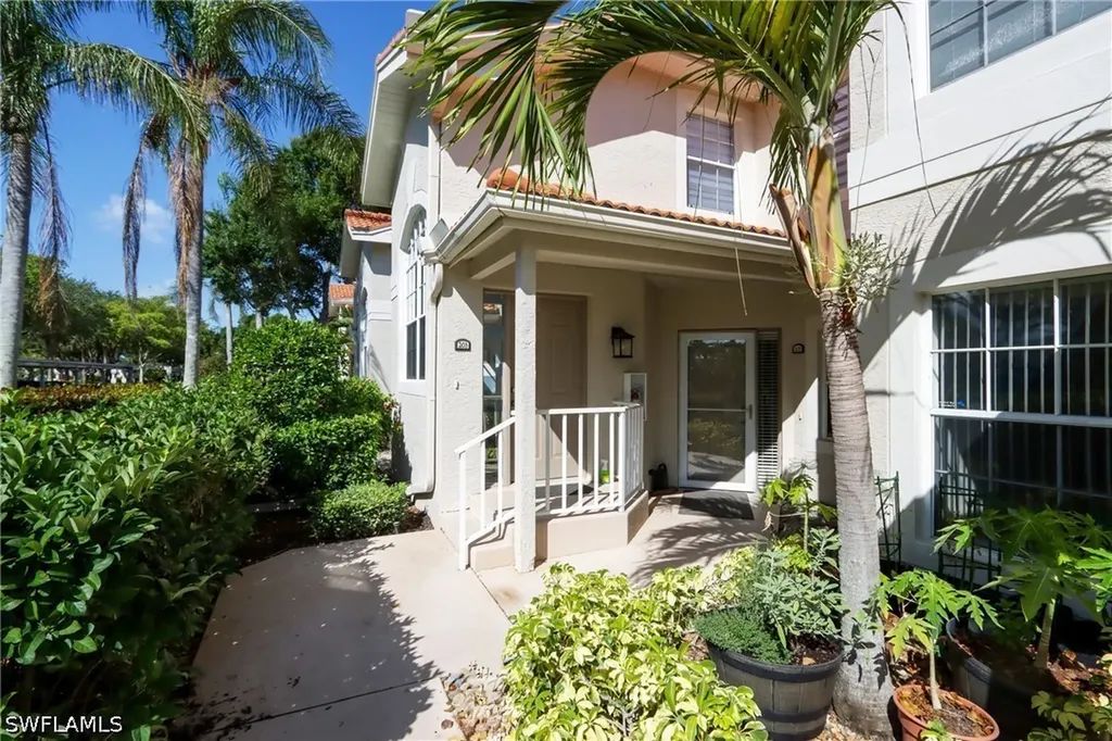 2585 Old Groves Road Naples FL 34109