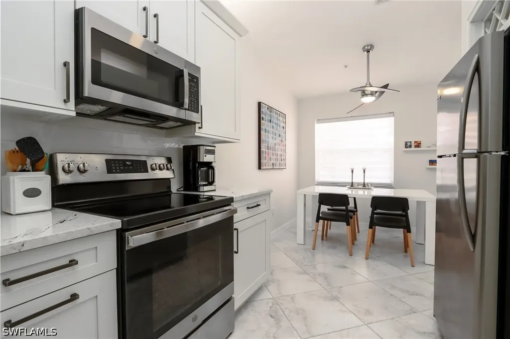 2585 Old Groves Road Naples FL 34109