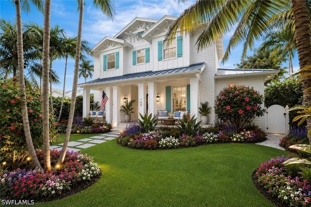 Naples FL, 160 Broad Avenue S
