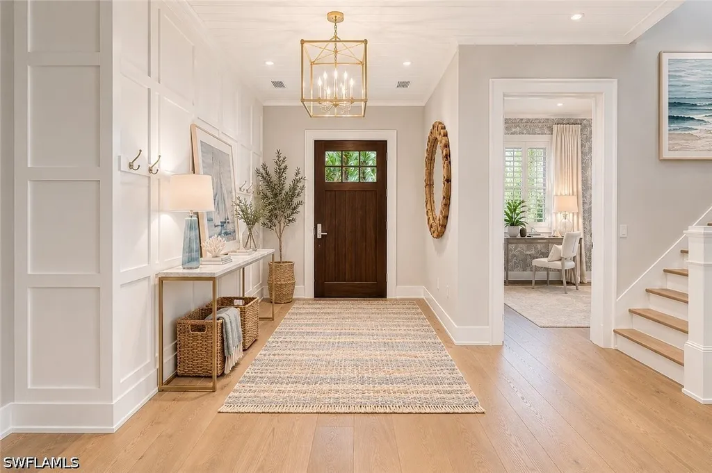 160 Broad Avenue S Naples FL 34102