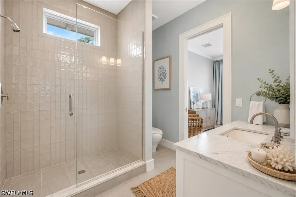 160 Broad Avenue S Naples FL 34102