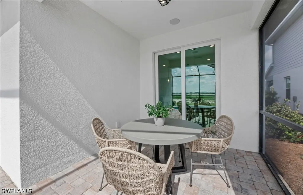 601 Oasis Lake Place Lehigh Acres FL 33936