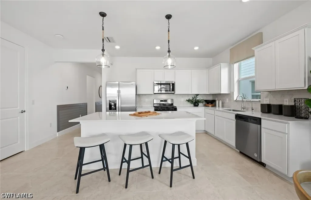 601 Oasis Lake Place Lehigh Acres FL 33936