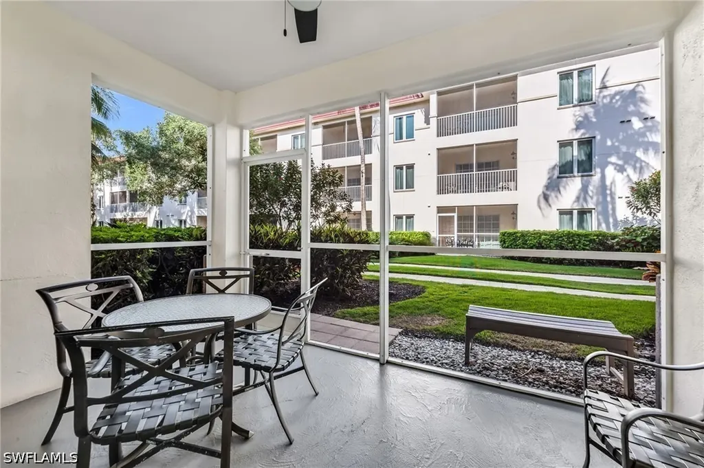 221 9th Street S Naples FL 34102