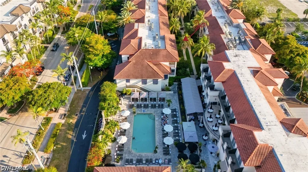 221 9th Street S Naples FL 34102