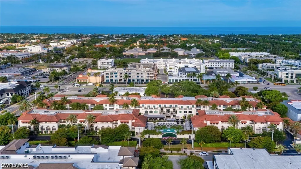 221 9th Street S Naples FL 34102