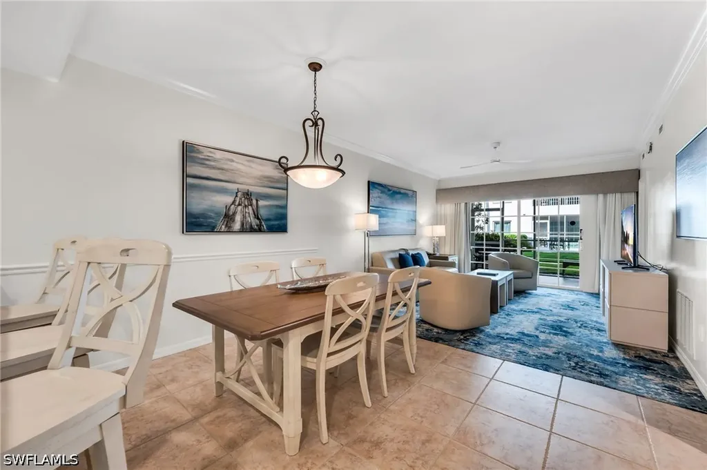 221 9th Street S Naples FL 34102