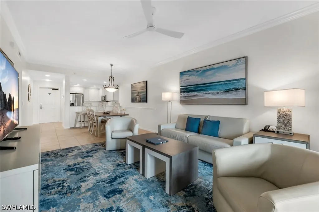 221 9th Street S Naples FL 34102