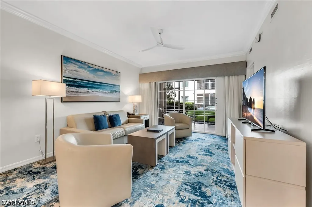 221 9th Street S Naples FL 34102