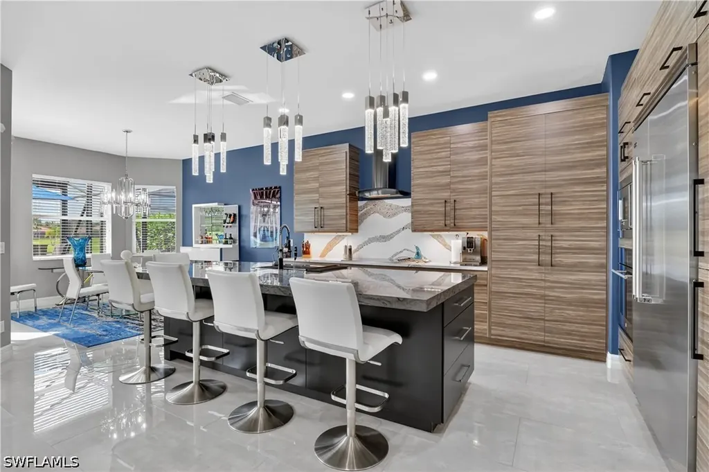 6040 Dogleg Drive Naples FL 34113