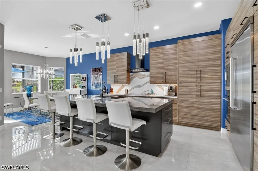 6040 Dogleg Drive Naples FL 34113