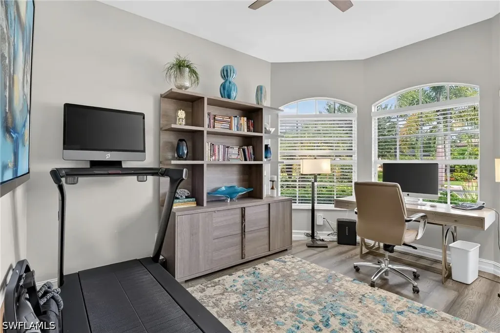 6040 Dogleg Drive Naples FL 34113