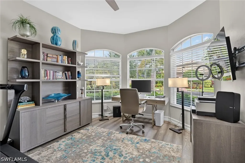 6040 Dogleg Drive Naples FL 34113