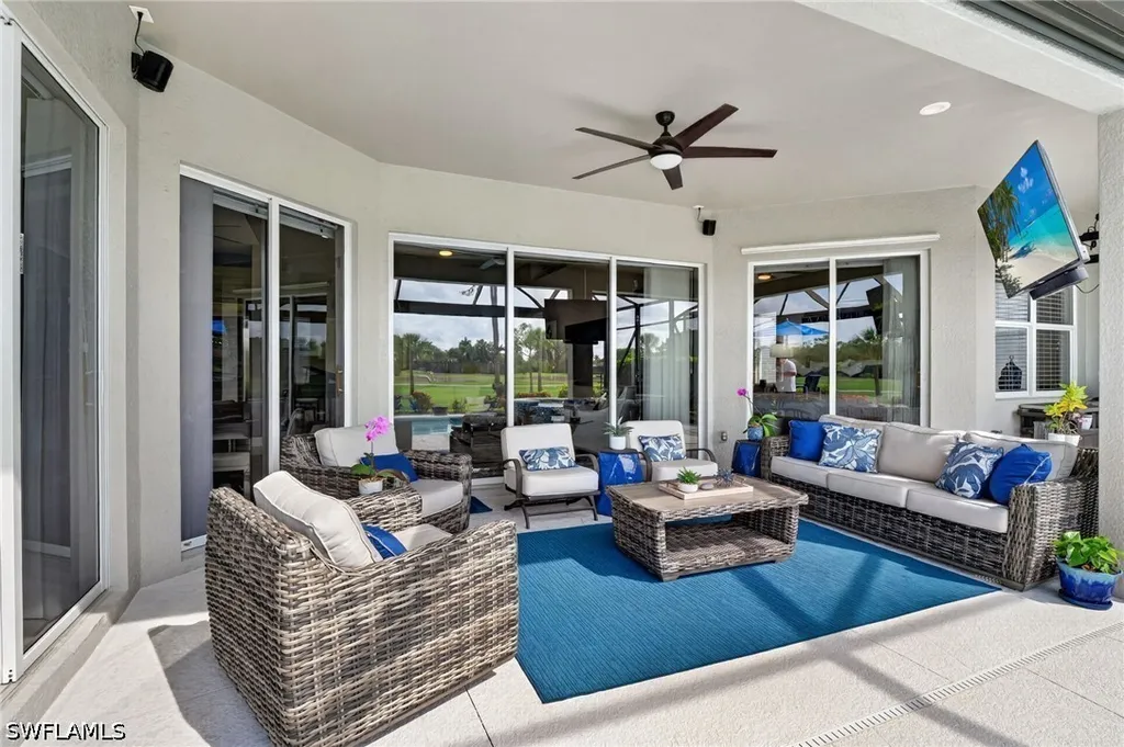 6040 Dogleg Drive Naples FL 34113