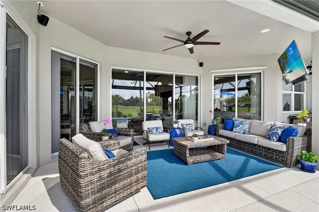6040 Dogleg Drive Naples FL 34113