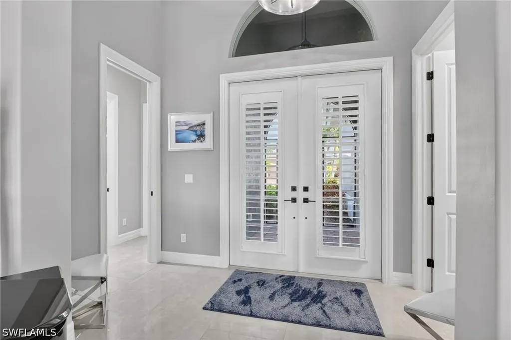 6040 Dogleg Drive Naples FL 34113
