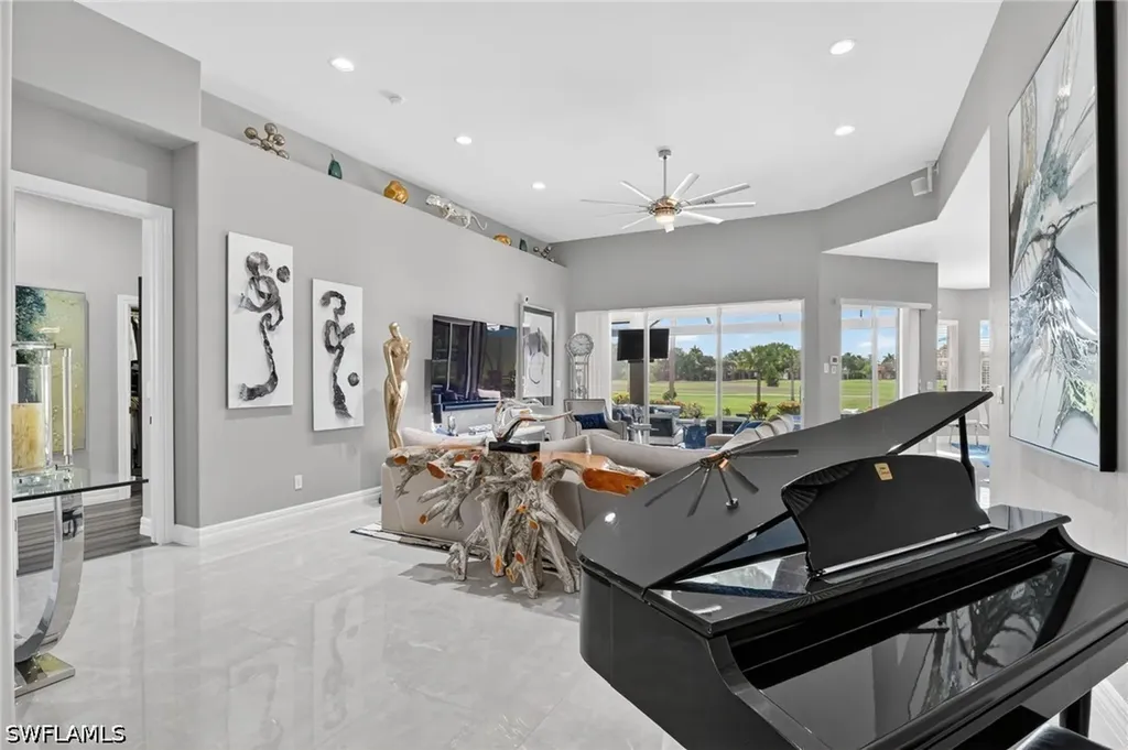 6040 Dogleg Drive Naples FL 34113