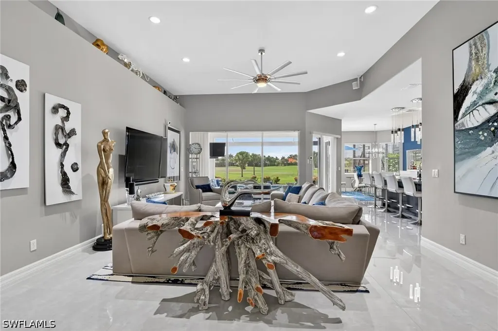 6040 Dogleg Drive Naples FL 34113