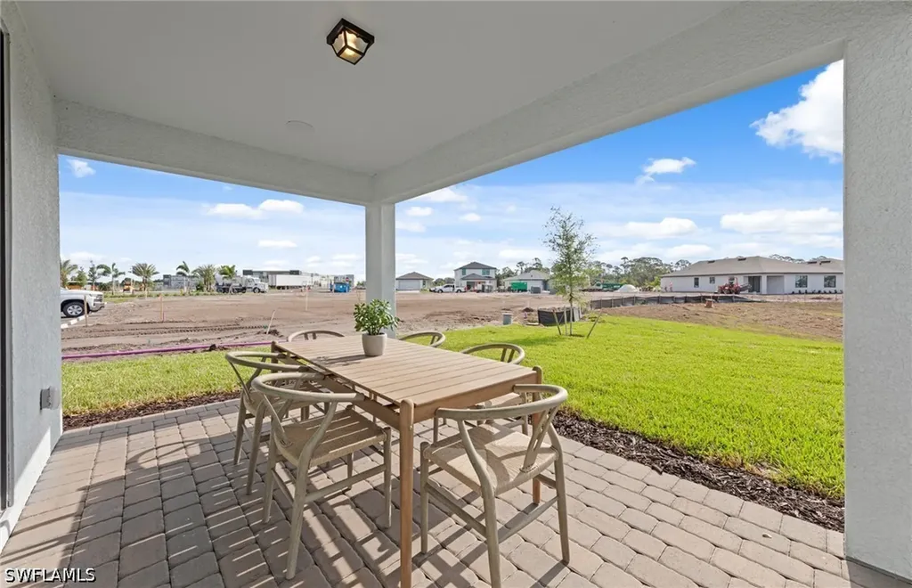 605 Oasis Lake Place Lehigh Acres FL 33974