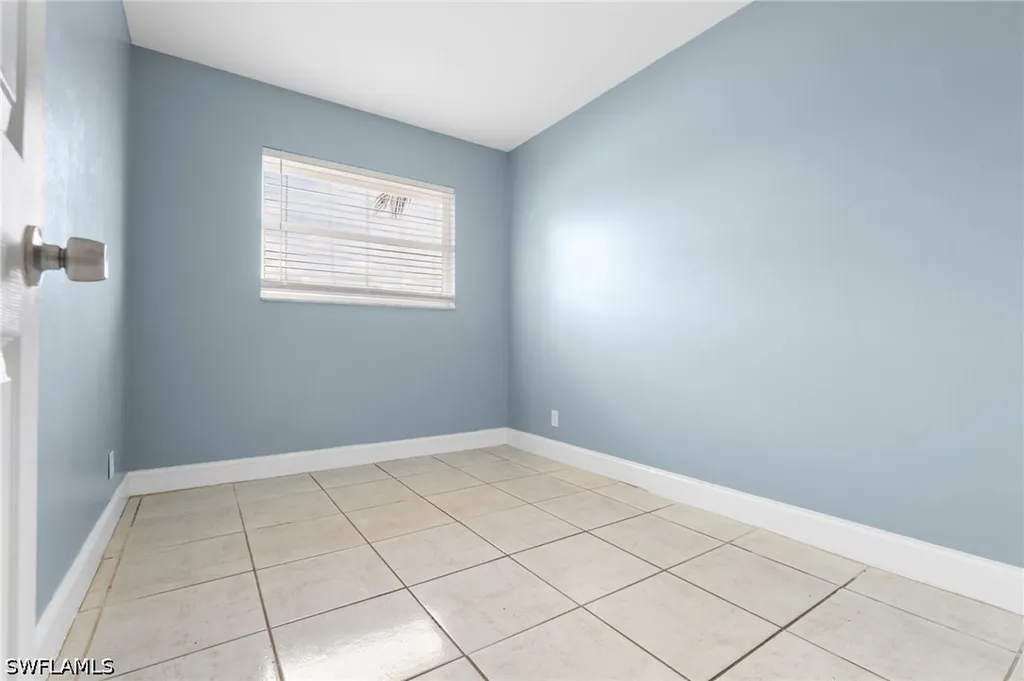 5369 Broward Street Naples FL 34113