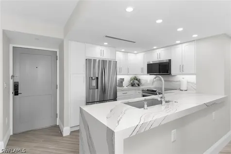 260 Seaview Court Marco Island FL 34145