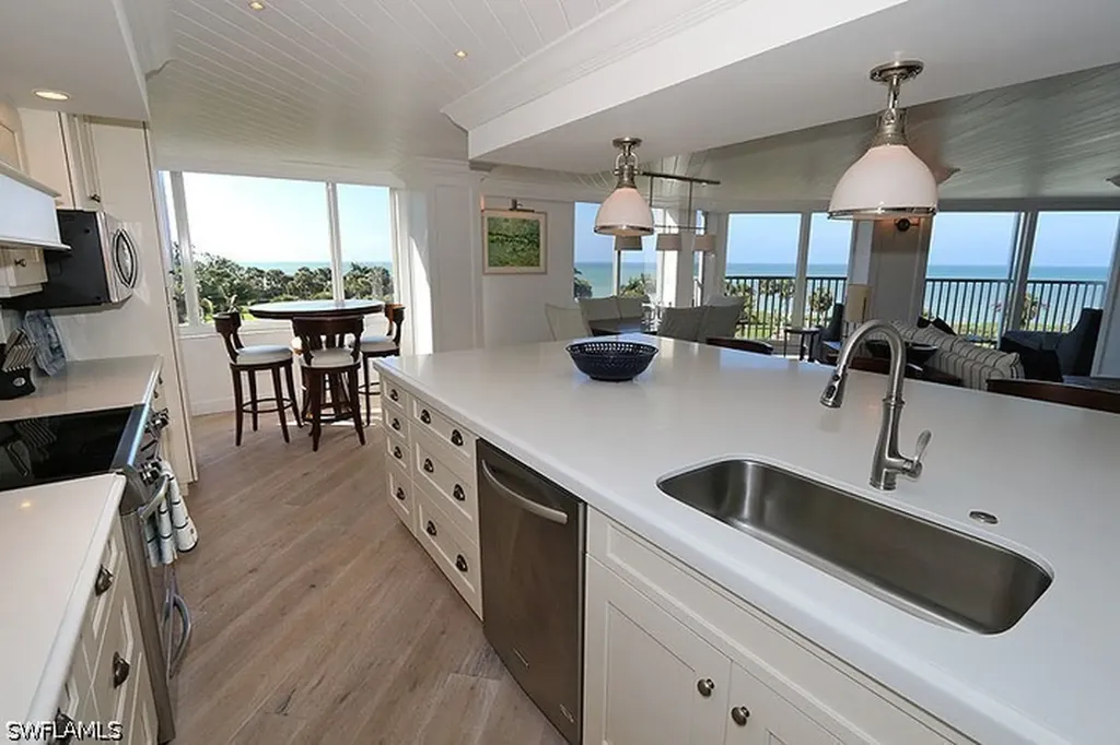 4041 Gulf Shore Boulevard N Naples FL 34103