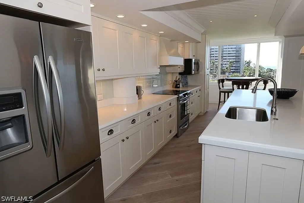 4041 Gulf Shore Boulevard N Naples FL 34103