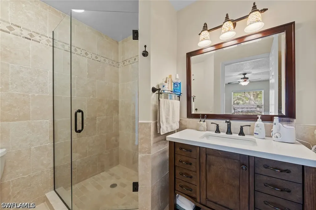 621 Squire Circle Naples FL 34104