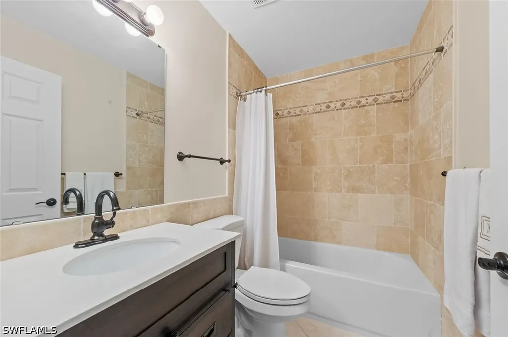 621 Squire Circle Naples FL 34104