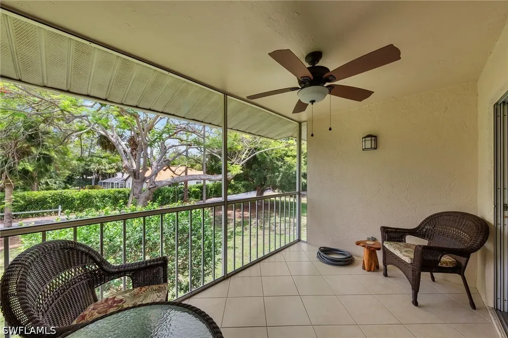 621 Squire Circle Naples FL 34104
