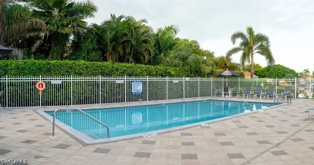 621 Squire Circle Naples FL 34104
