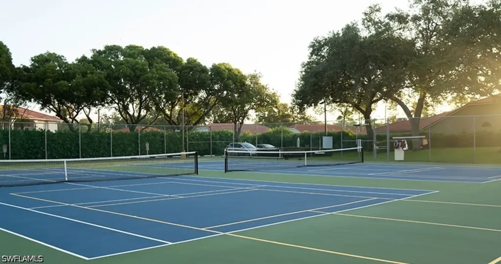 621 Squire Circle Naples FL 34104