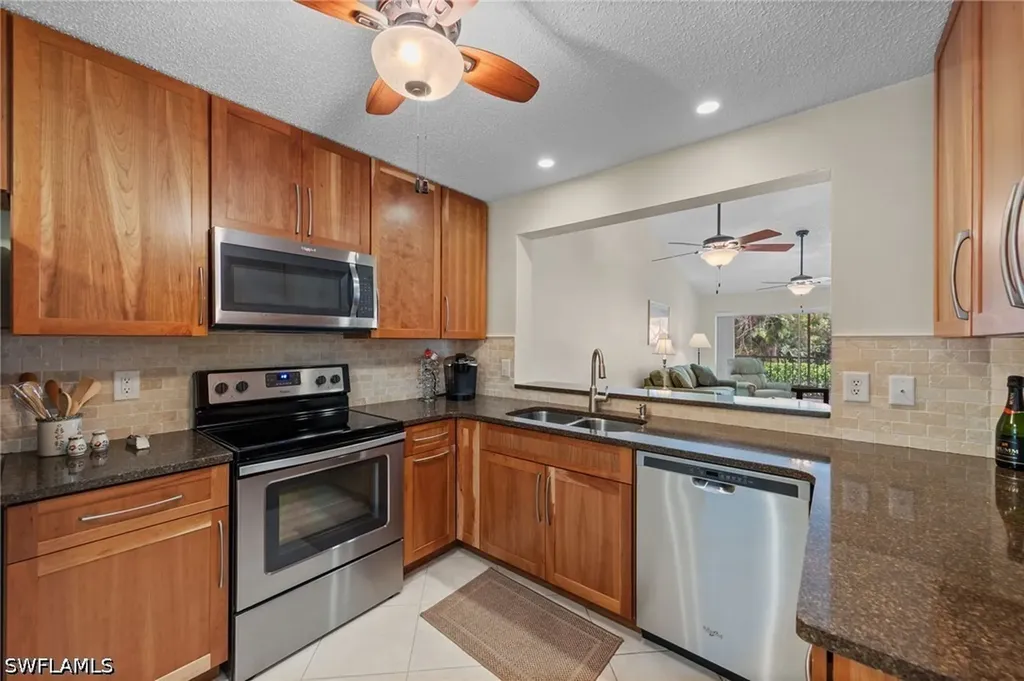 621 Squire Circle Naples FL 34104