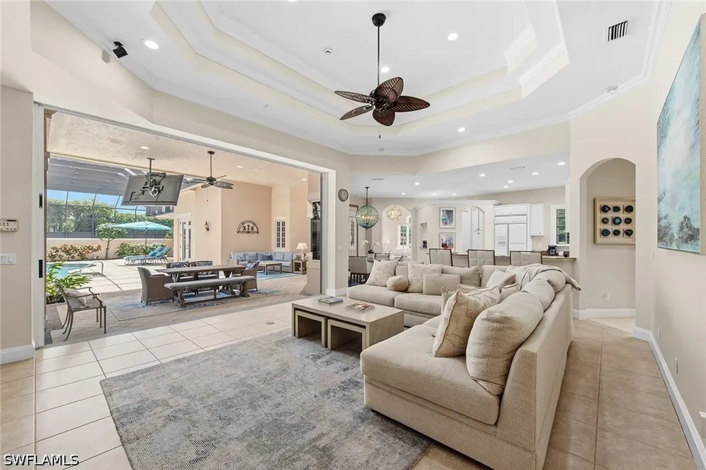 4661 Idylwood Lane Naples FL 34119
