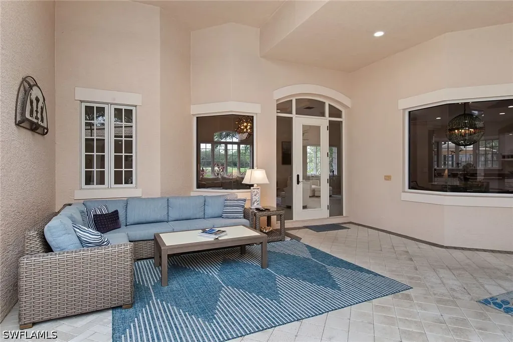 4661 Idylwood Lane Naples FL 34119