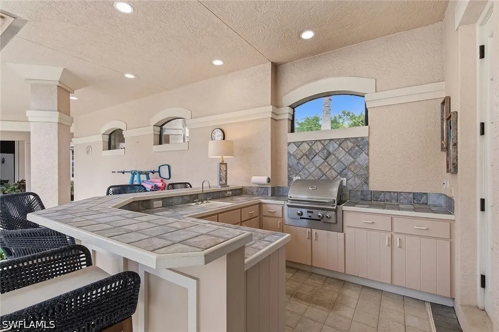 4661 Idylwood Lane Naples FL 34119