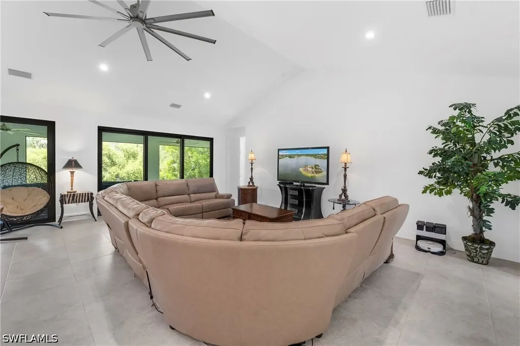 18355 Fairmont Drive Naples FL 34114