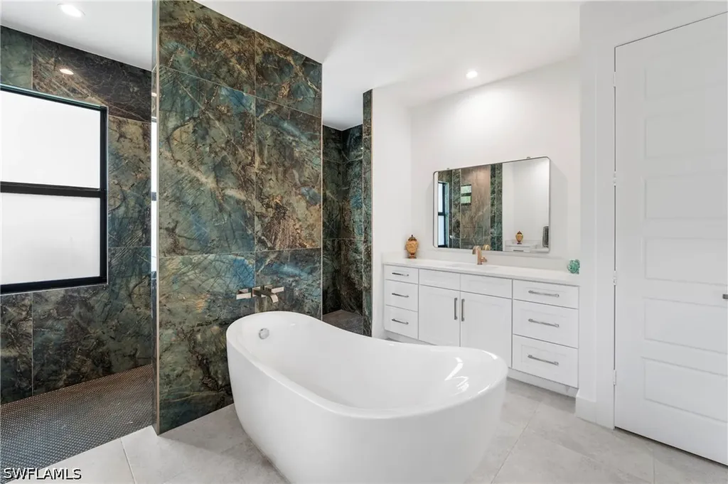 18355 Fairmont Drive Naples FL 34114