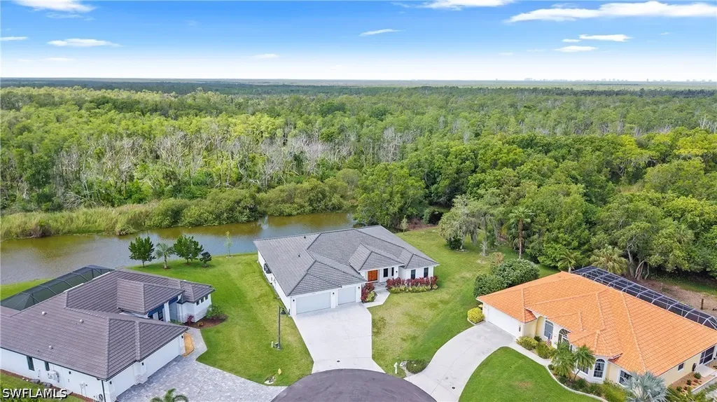 18355 Fairmont Drive Naples FL 34114