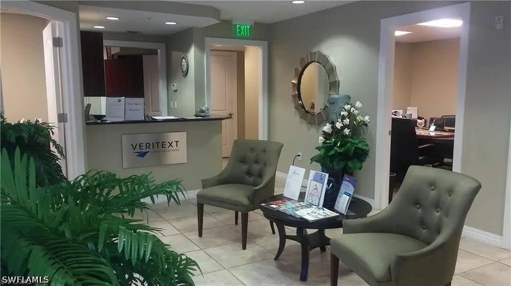 2402 Bay Street Fort Myers FL 33901