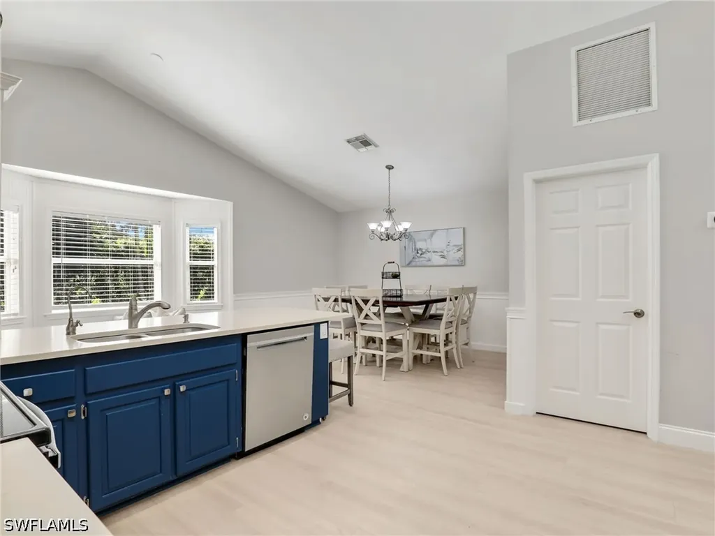 2554 Outrigger Lane Naples FL 34104