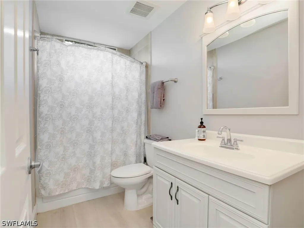 2554 Outrigger Lane Naples FL 34104