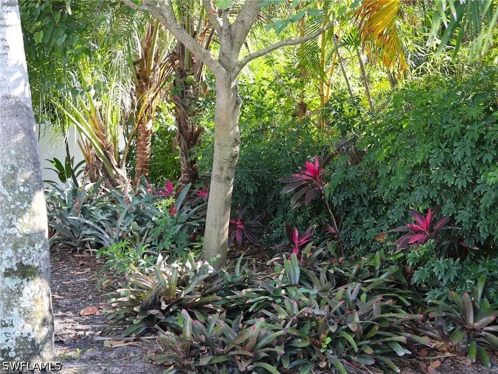 2554 Outrigger Lane Naples FL 34104
