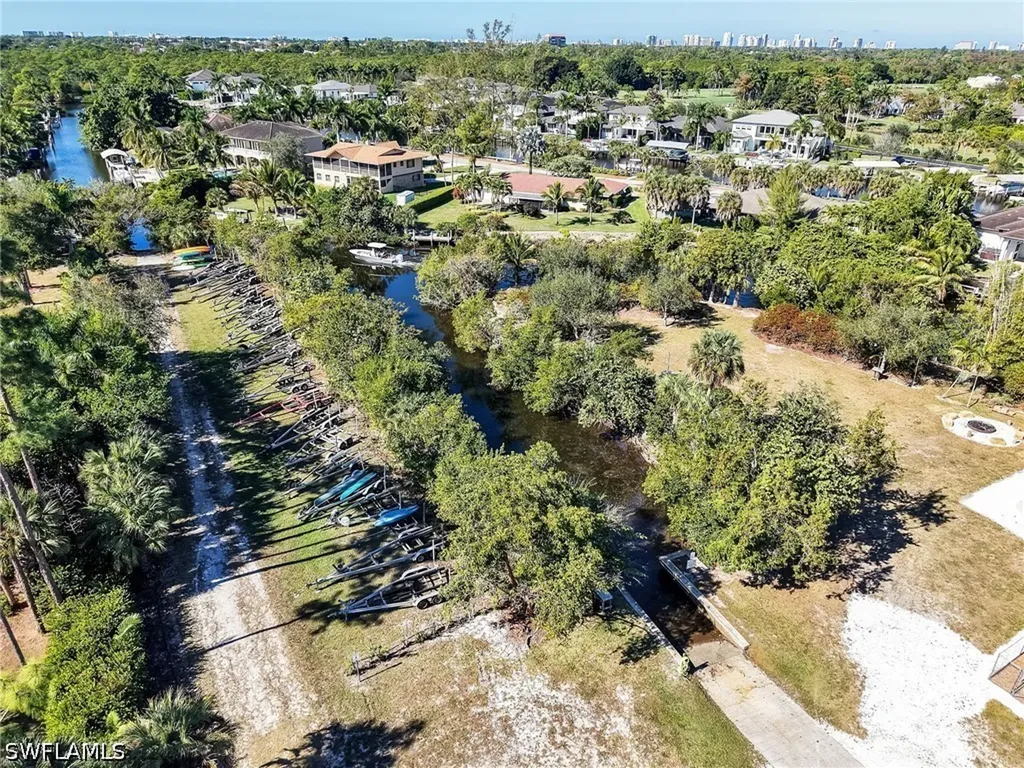 2554 Outrigger Lane Naples FL 34104