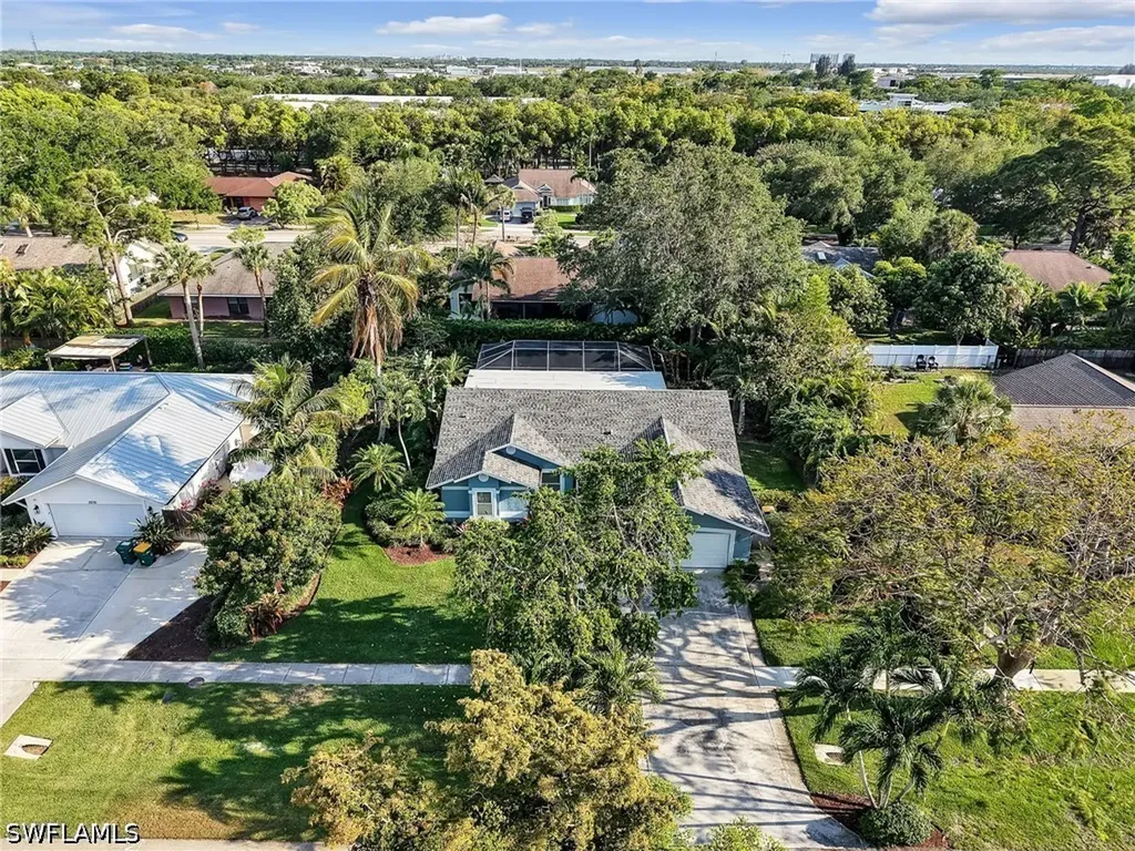 2554 Outrigger Lane Naples FL 34104