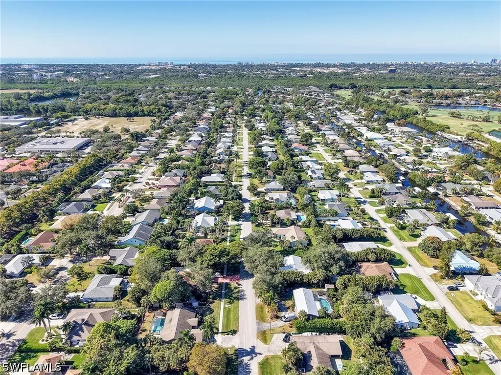 2554 Outrigger Lane Naples FL 34104