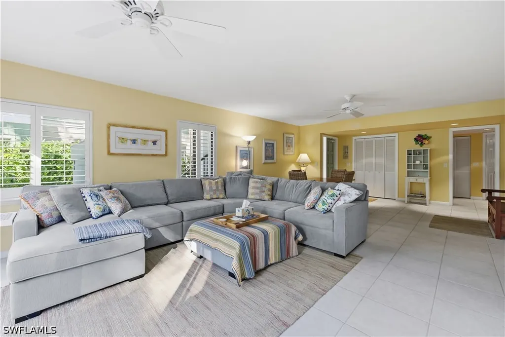 341 3rd Avenue S Naples FL 34102