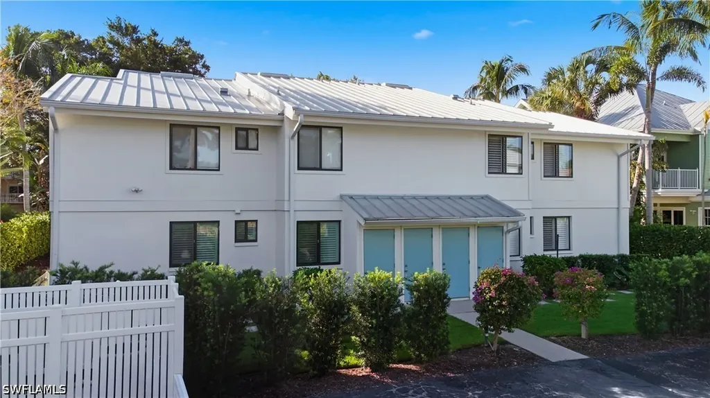 341 3rd Avenue S Naples FL 34102