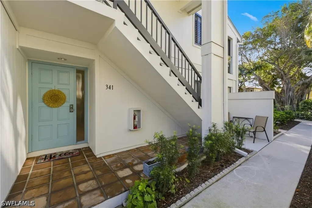 341 3rd Avenue S Naples FL 34102