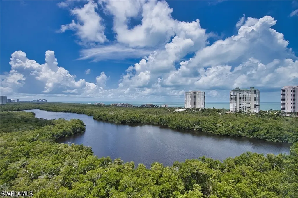 8990 Bay Colony Drive Naples FL 34108